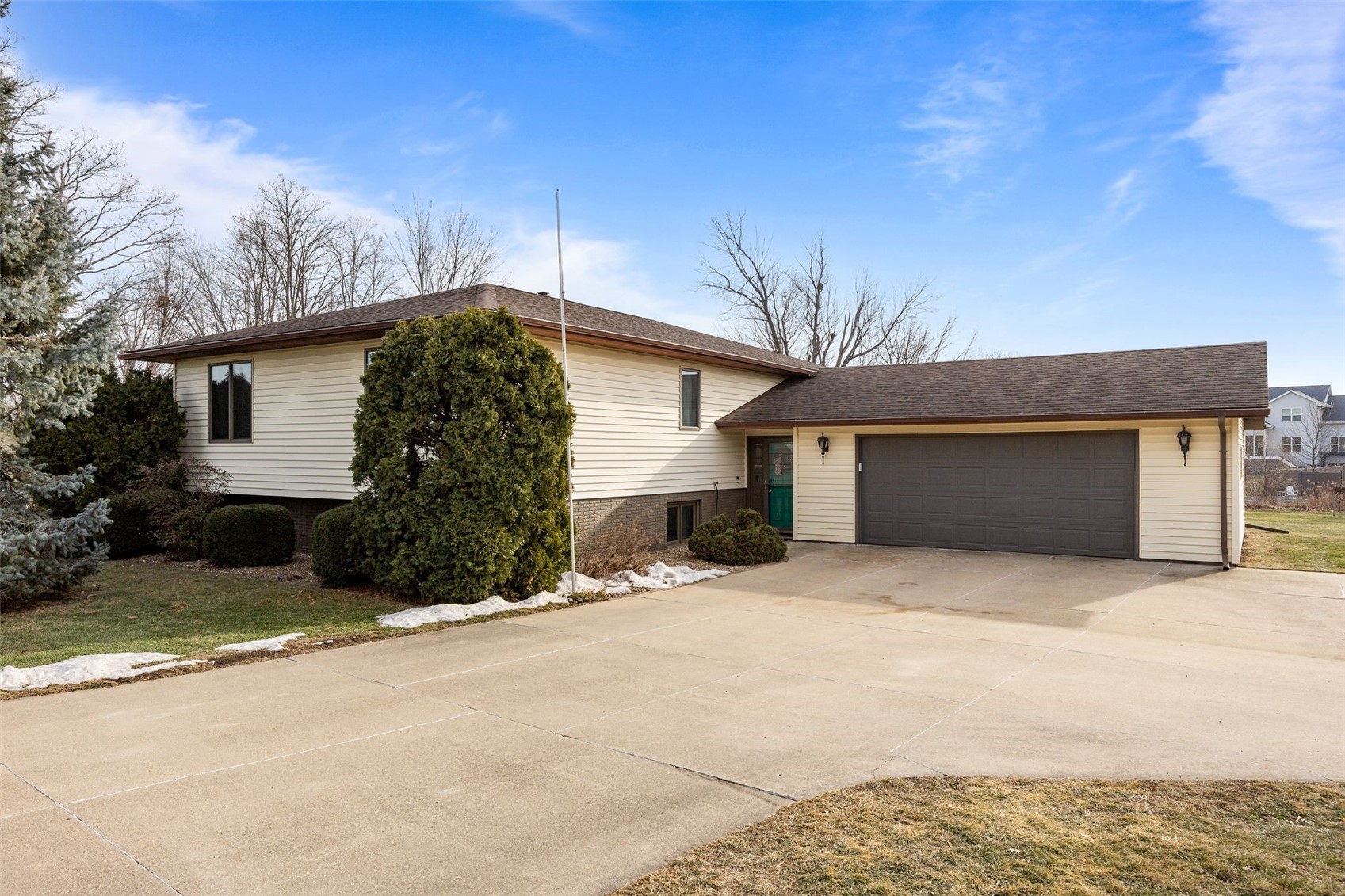 5871 Shiloh Lane Cedar Rapids IA 52411
