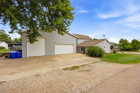 103 Main Street Center Point IA 52213