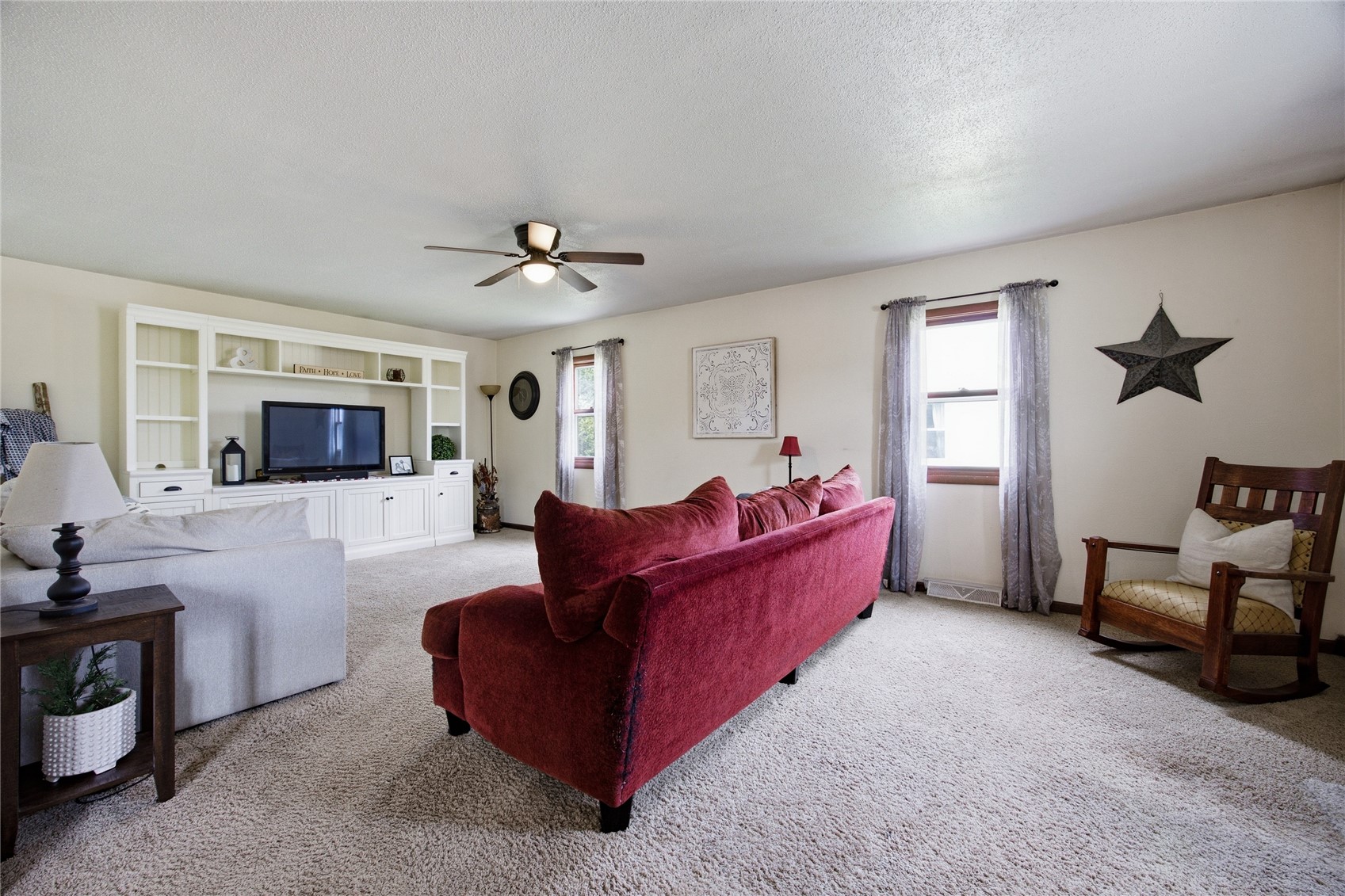 103 Main Street Center Point IA 52213