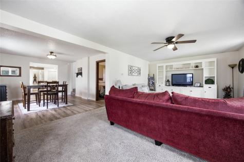 103 Main Street Center Point IA 52213