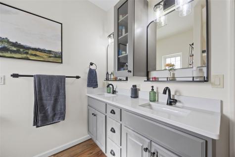 428 Holt Street Anamosa IA 52205