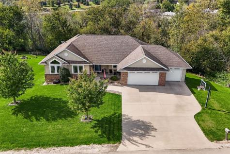 428 Holt Street Anamosa IA 52205