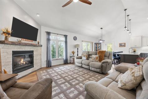428 Holt Street Anamosa IA 52205