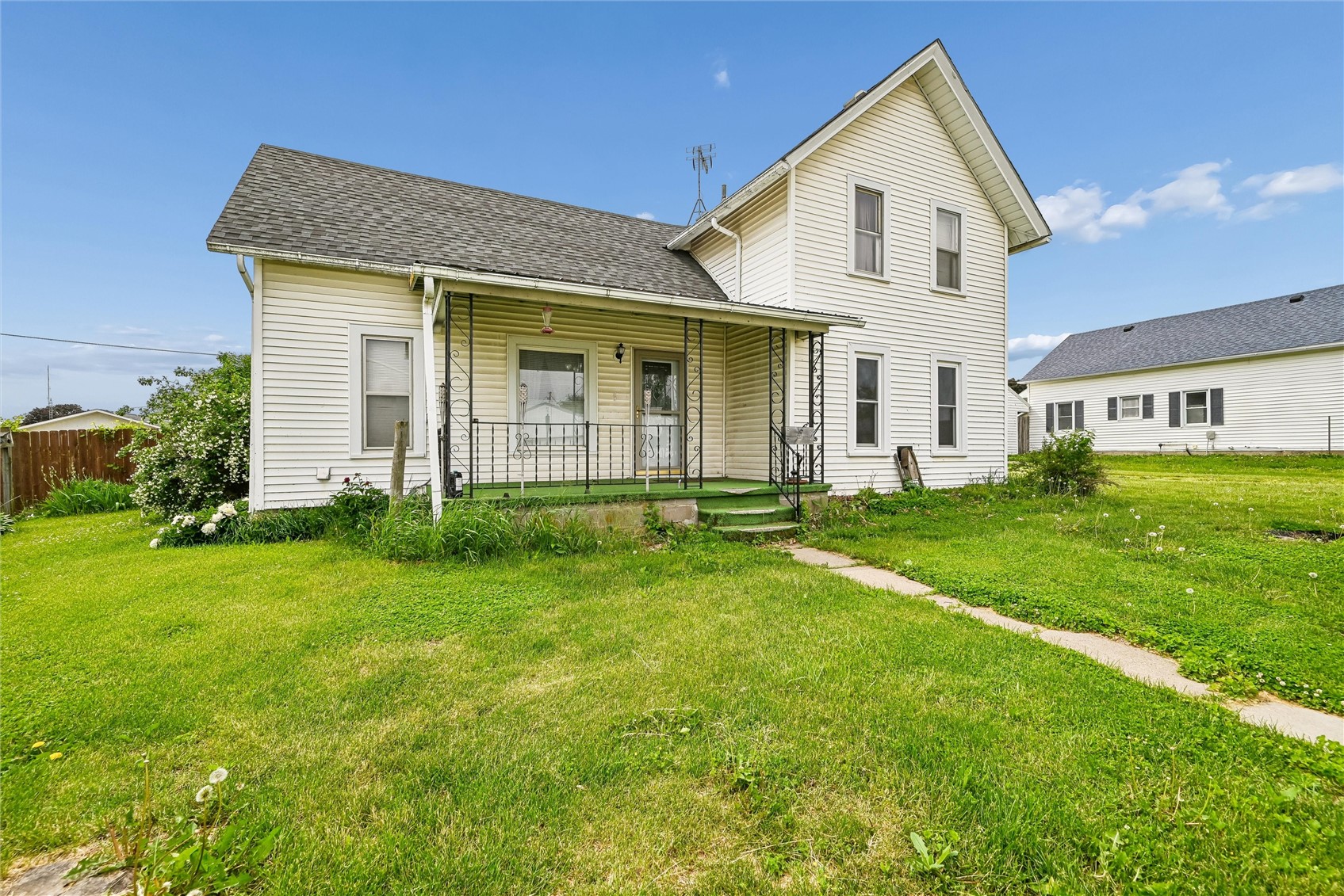 203 S Main Street Onslow IA 52321