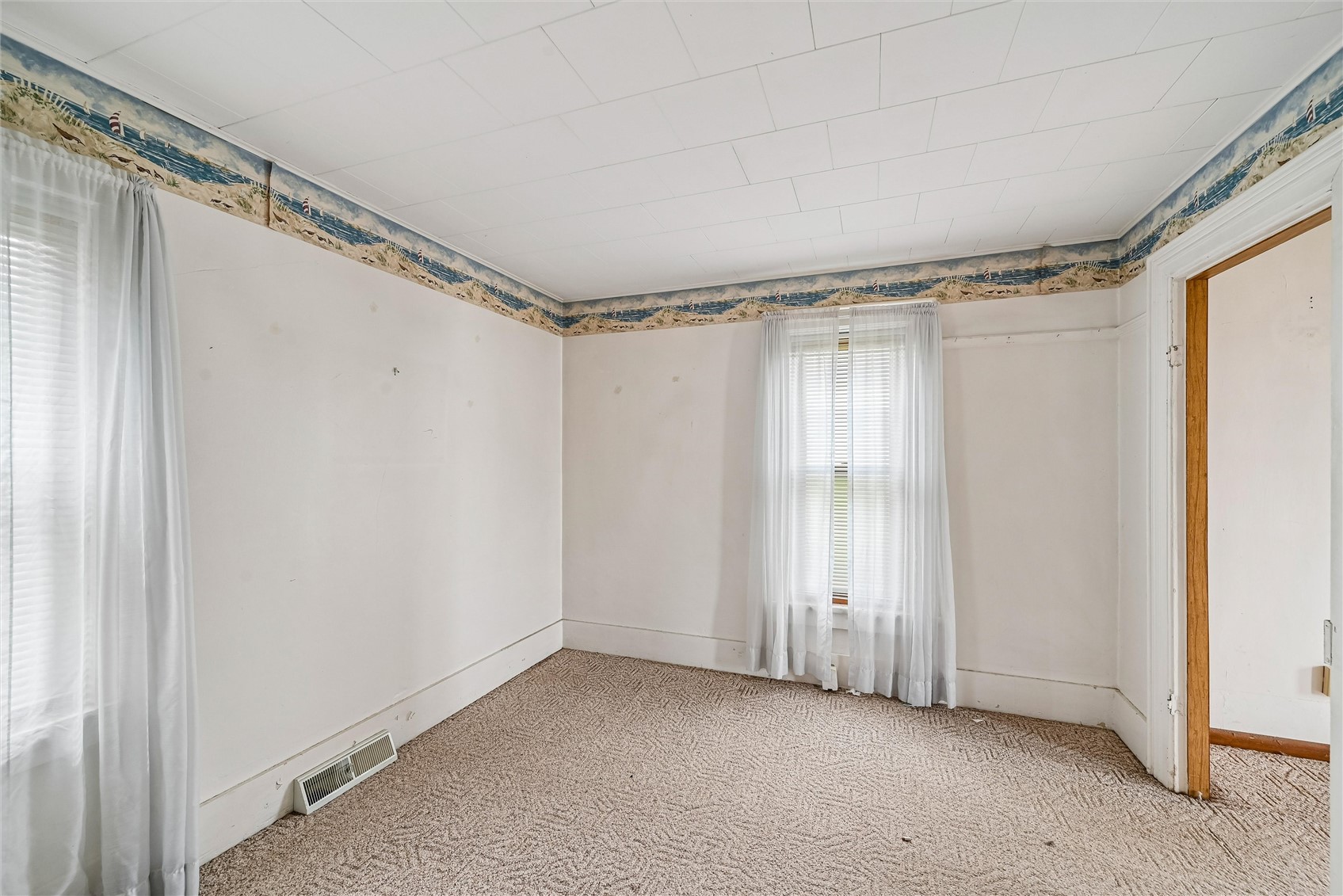 203 S Main Street Onslow IA 52321