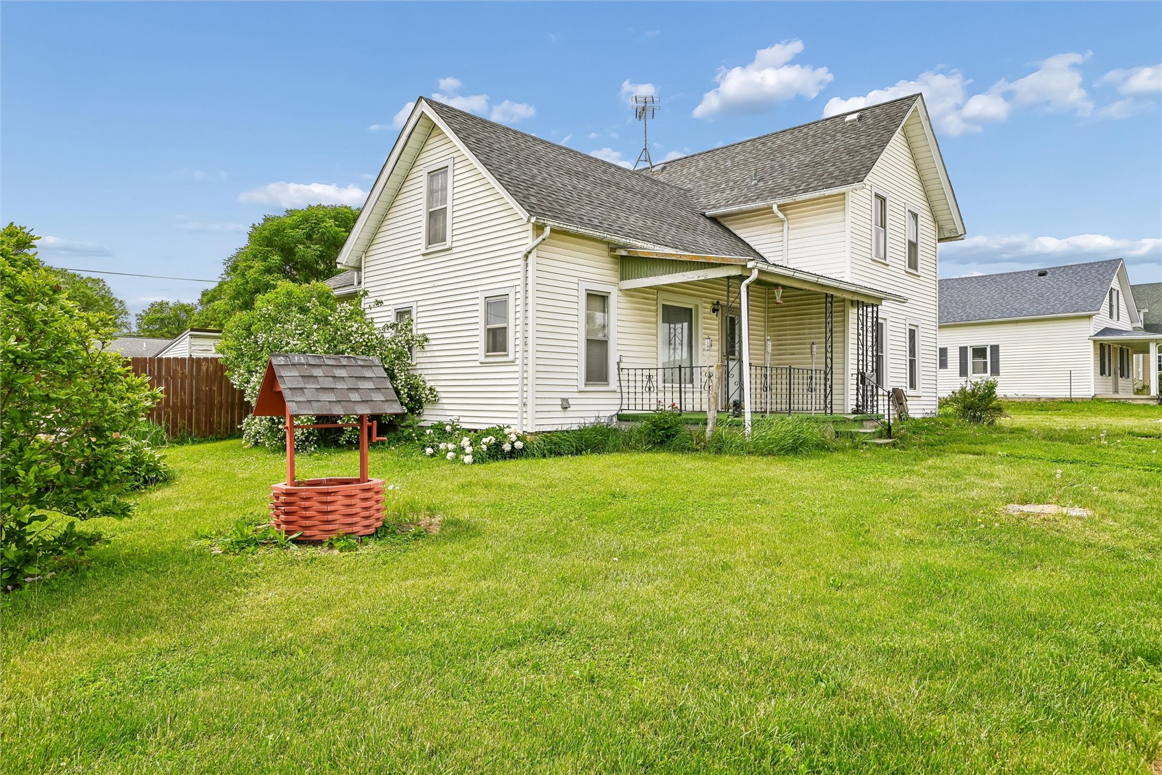 203 S Main Street Onslow IA 52321