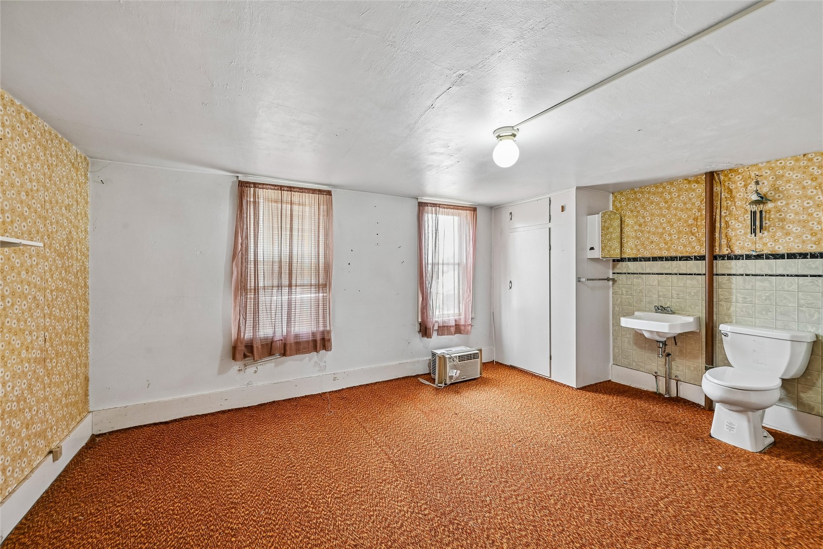 203 S Main Street Onslow IA 52321