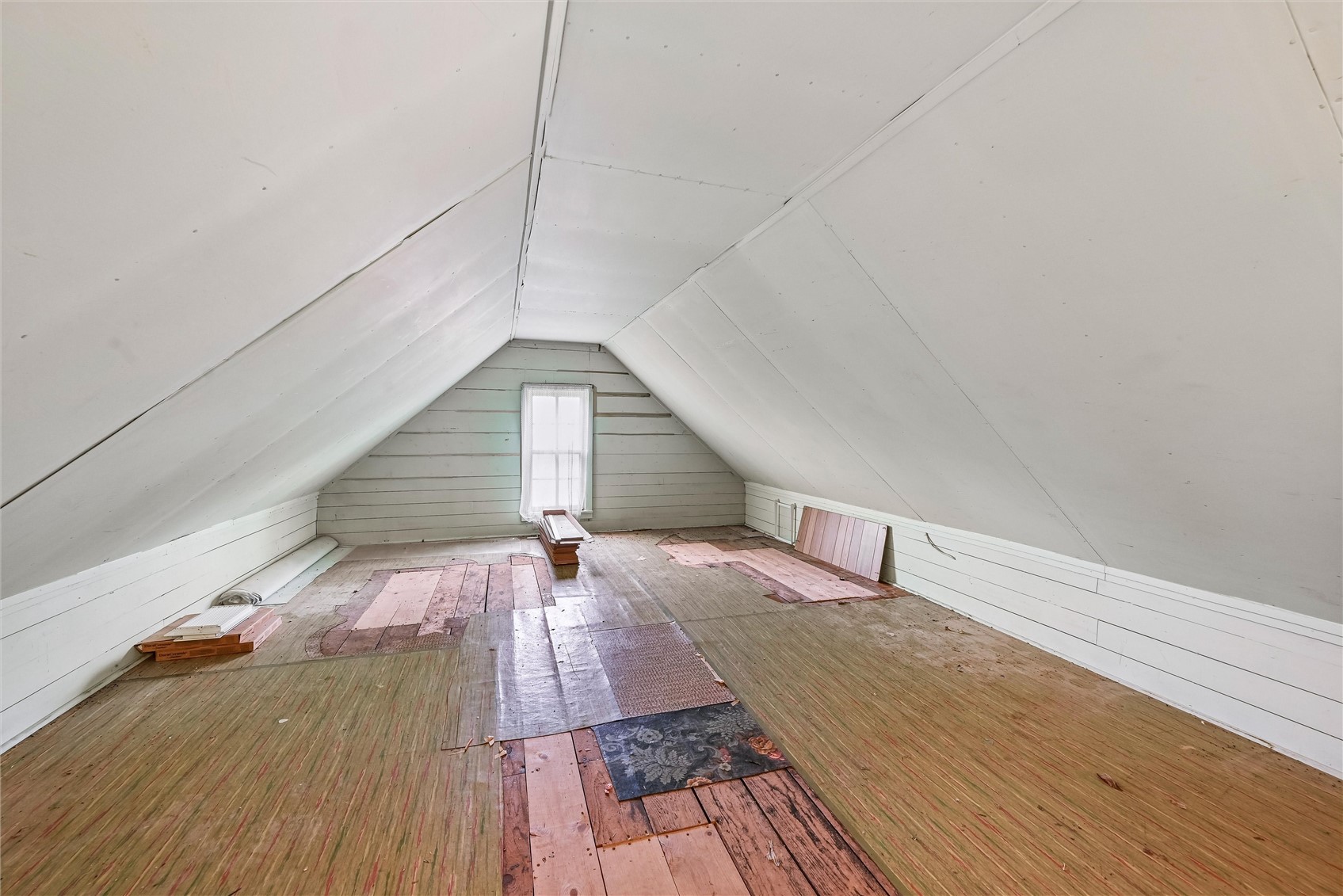 203 S Main Street Onslow IA 52321