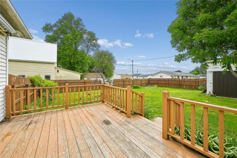 203 S Main Street Onslow IA 52321