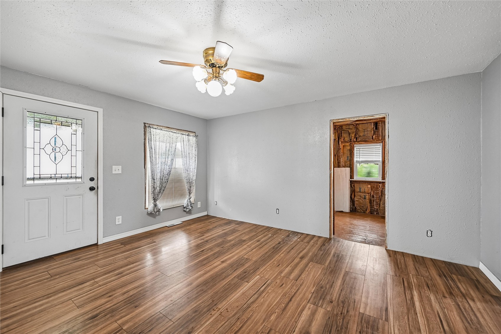 203 S Main Street Onslow IA 52321