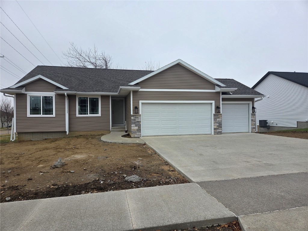 Cedar Rapids IA, 1801 Shady Grove Road SW