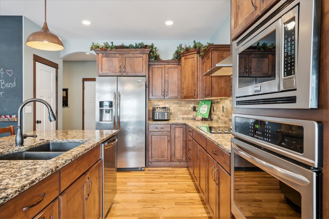 704 Cedar Bend Drive Solon IA 52333