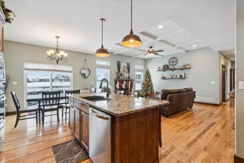 704 Cedar Bend Drive Solon IA 52333