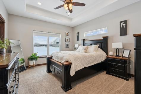 704 Cedar Bend Drive Solon IA 52333