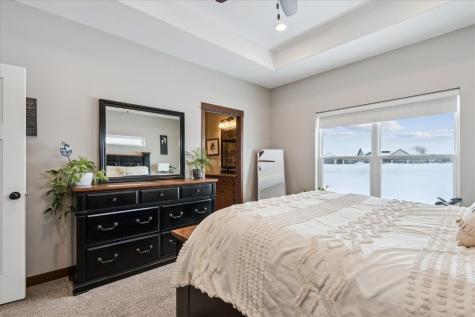 704 Cedar Bend Drive Solon IA 52333