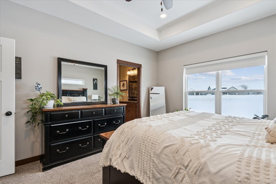 704 Cedar Bend Drive Solon IA 52333