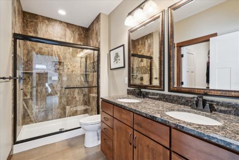 704 Cedar Bend Drive Solon IA 52333