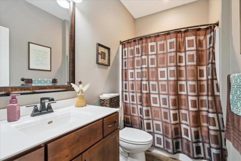 704 Cedar Bend Drive Solon IA 52333