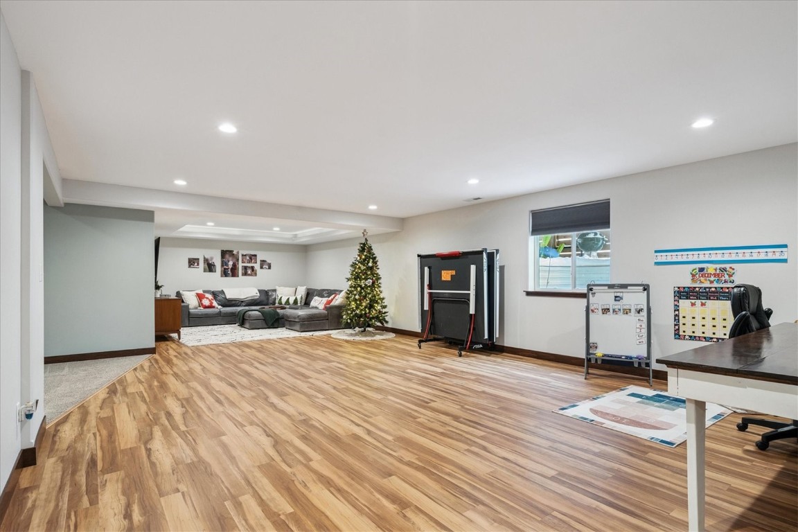704 Cedar Bend Drive Solon IA 52333