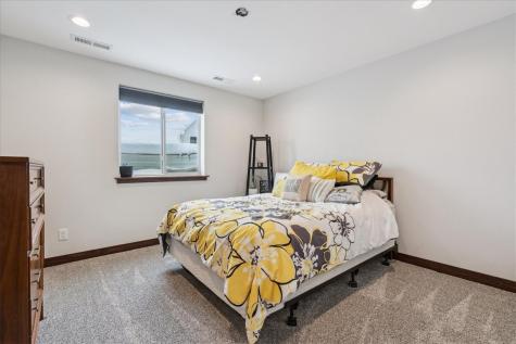 704 Cedar Bend Drive Solon IA 52333