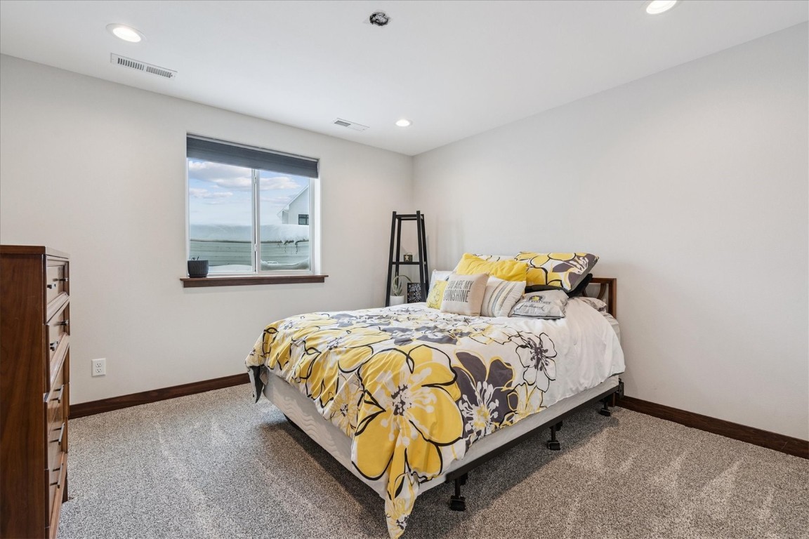 704 Cedar Bend Drive Solon IA 52333
