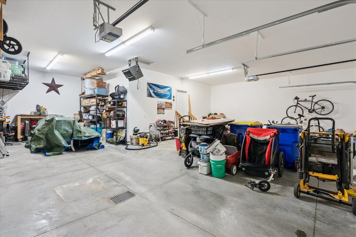 704 Cedar Bend Drive Solon IA 52333