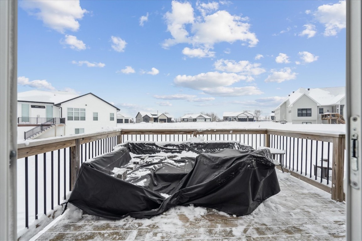 704 Cedar Bend Drive Solon IA 52333