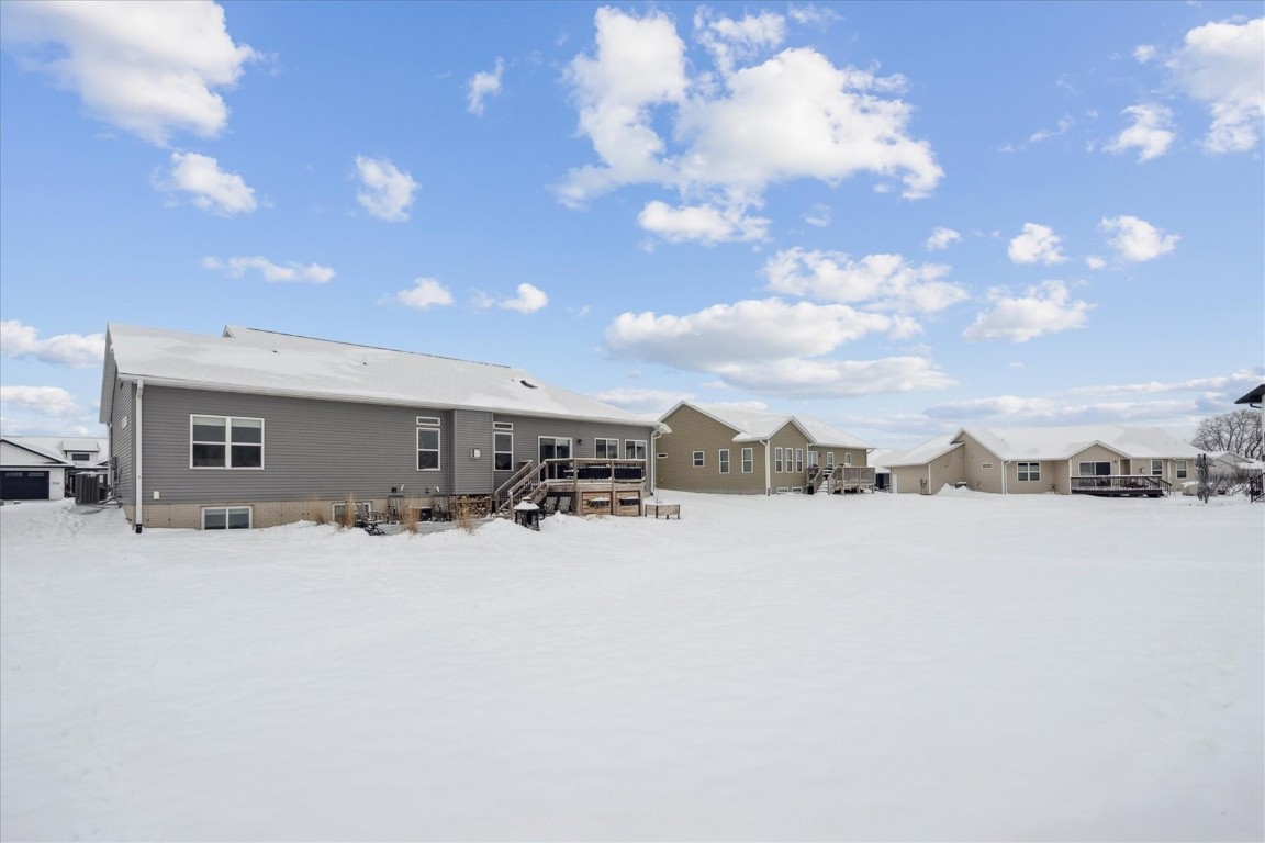 704 Cedar Bend Drive Solon IA 52333