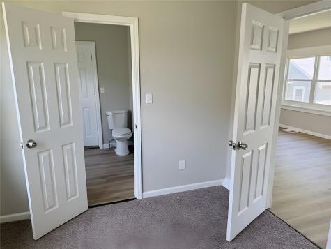 1822 Mount Vernon Road SE Cedar Rapids IA 52403