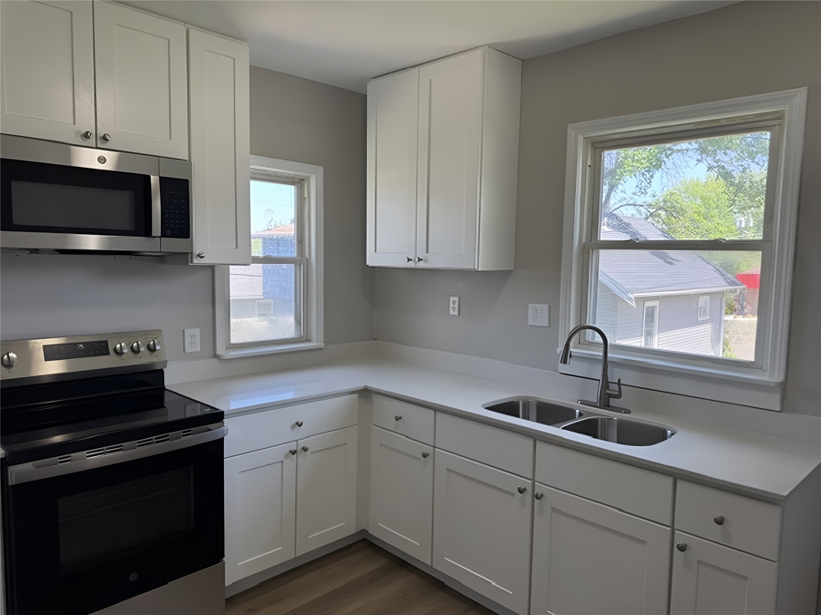 1822 Mount Vernon Road SE Cedar Rapids IA 52403