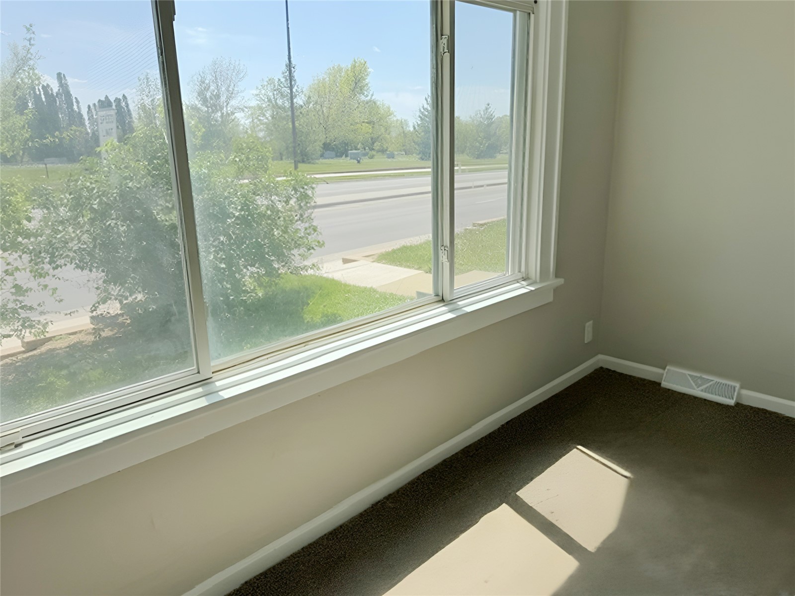 1822 Mount Vernon Road SE Cedar Rapids IA 52403