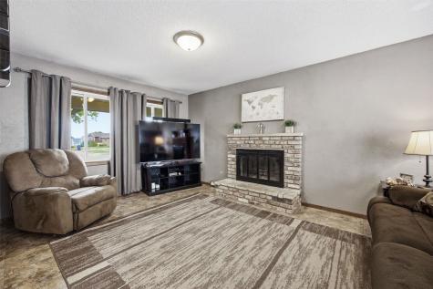 118 31st Street NW Cedar Rapids IA 52405
