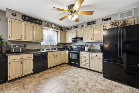 118 31st Street NW Cedar Rapids IA 52405