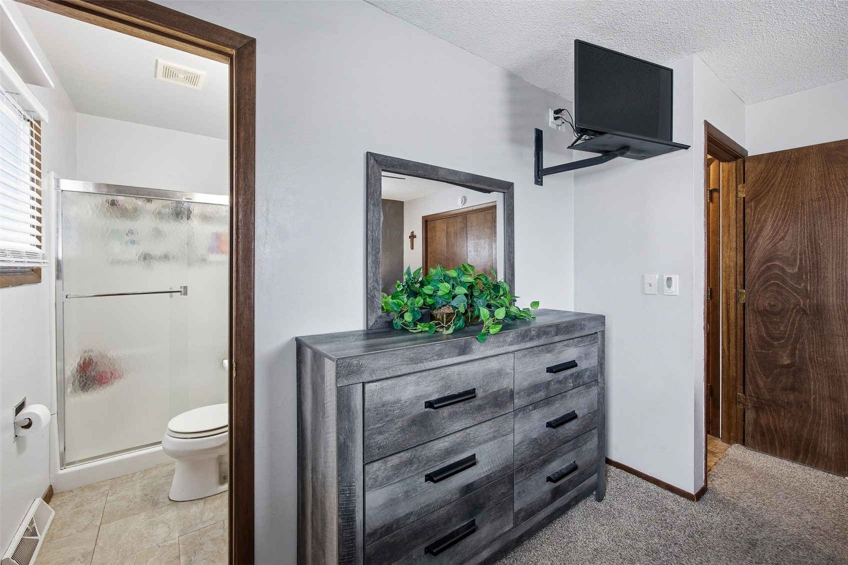 118 31st Street NW Cedar Rapids IA 52405