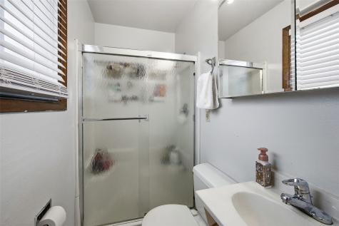 118 31st Street NW Cedar Rapids IA 52405