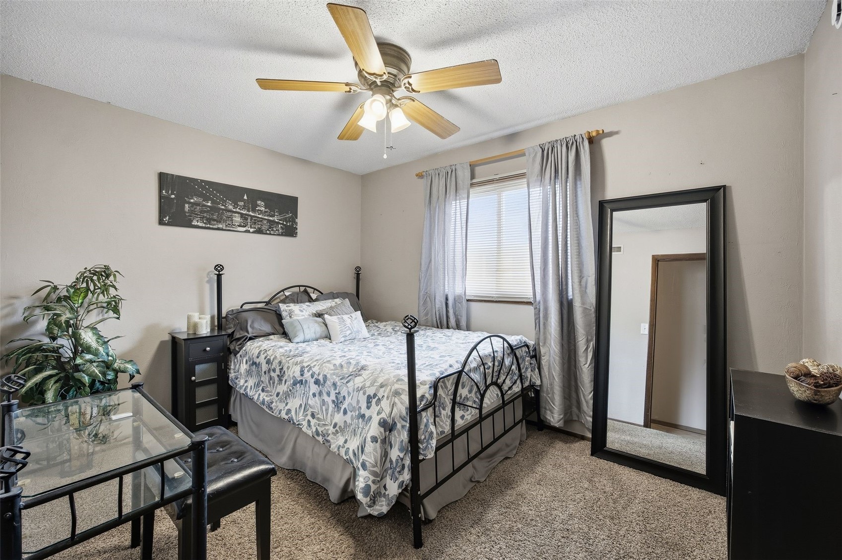 118 31st Street NW Cedar Rapids IA 52405
