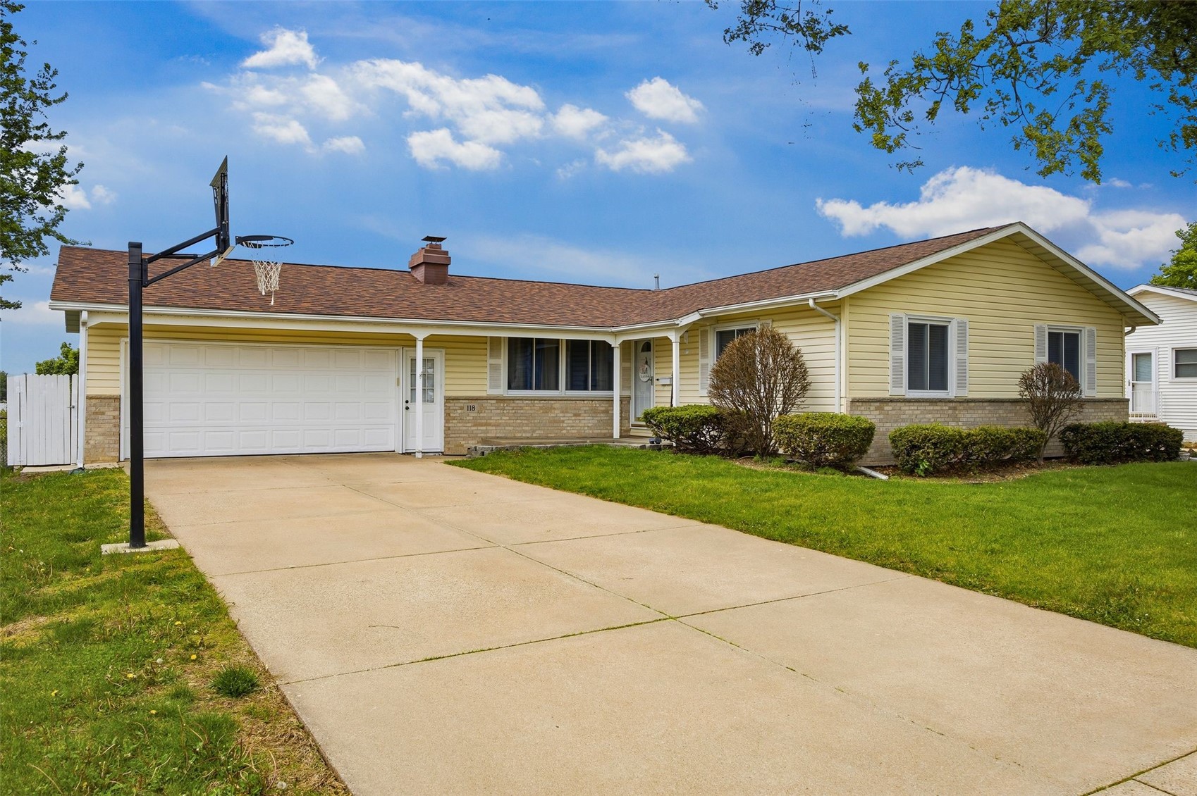 118 31st Street NW Cedar Rapids IA 52405