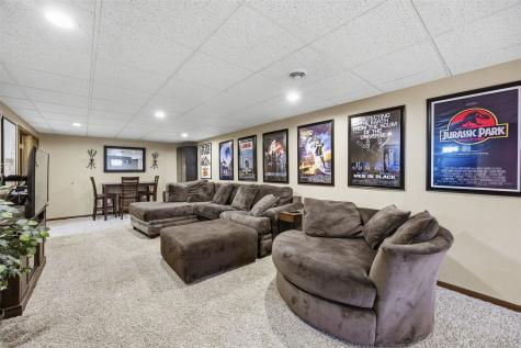 118 31st Street NW Cedar Rapids IA 52405