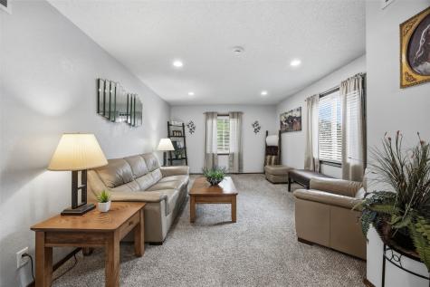 118 31st Street NW Cedar Rapids IA 52405