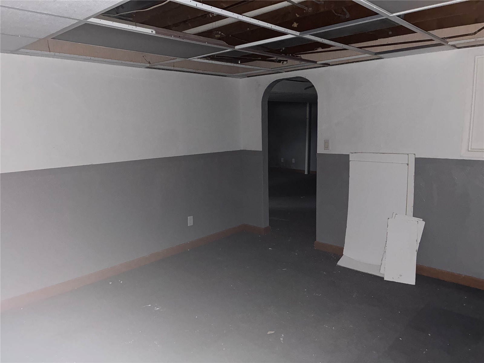 1122 E 3rd Street Vinton IA 52349