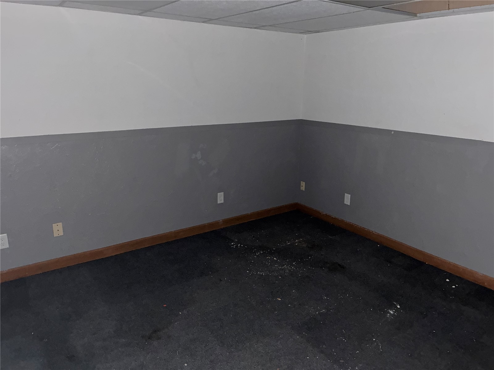 1122 E 3rd Street Vinton IA 52349