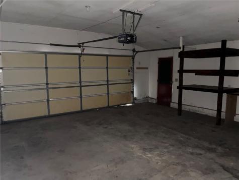 1122 E 3rd Street Vinton IA 52349