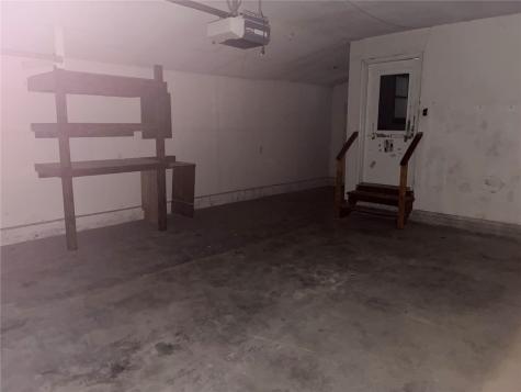 1122 E 3rd Street Vinton IA 52349