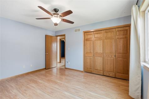 2230 Hazel Court Iowa City IA 52240
