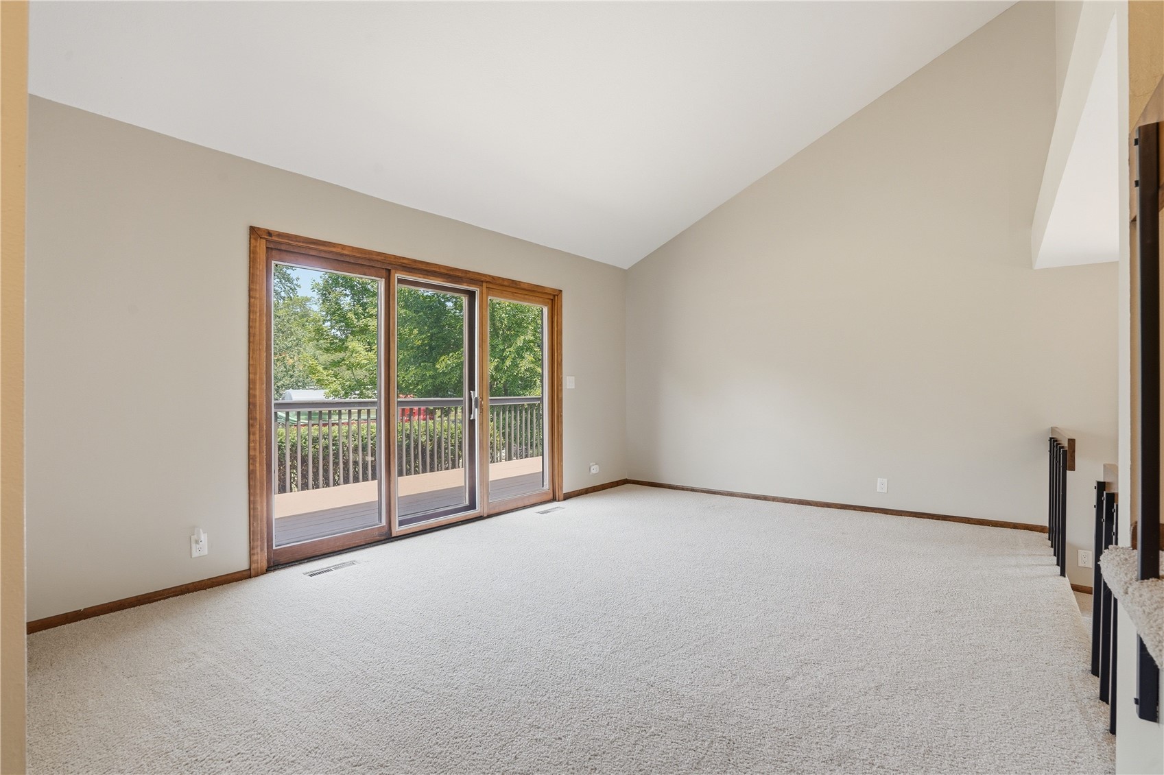 6211 Arapahoe Drive NE Cedar Rapids IA 52411