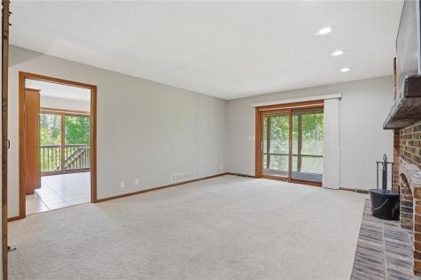 6211 Arapahoe Drive NE Cedar Rapids IA 52411