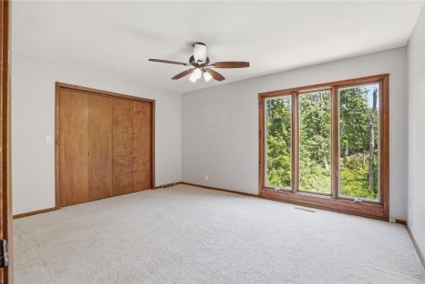 6211 Arapahoe Drive NE Cedar Rapids IA 52411