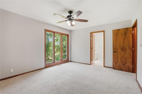 6211 Arapahoe Drive NE Cedar Rapids IA 52411