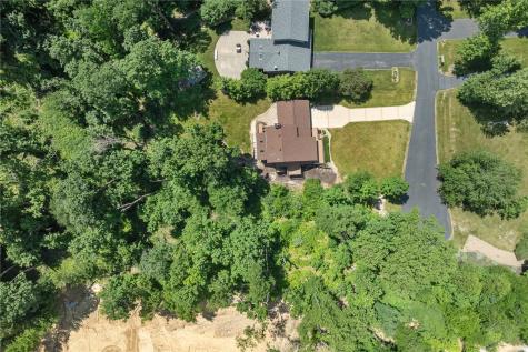 6211 Arapahoe Drive NE Cedar Rapids IA 52411