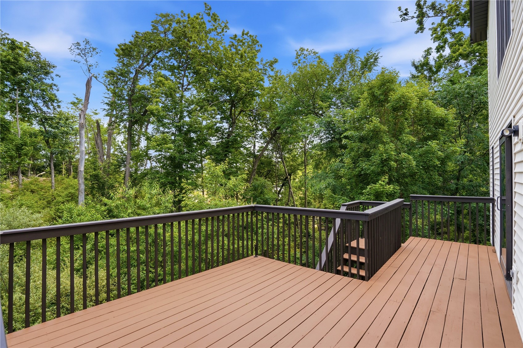 6211 Arapahoe Drive NE Cedar Rapids IA 52411